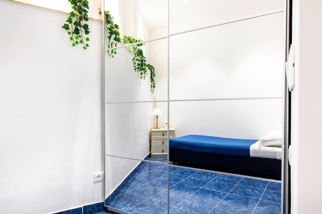 Apartment Casa Salandra By Hili Rom